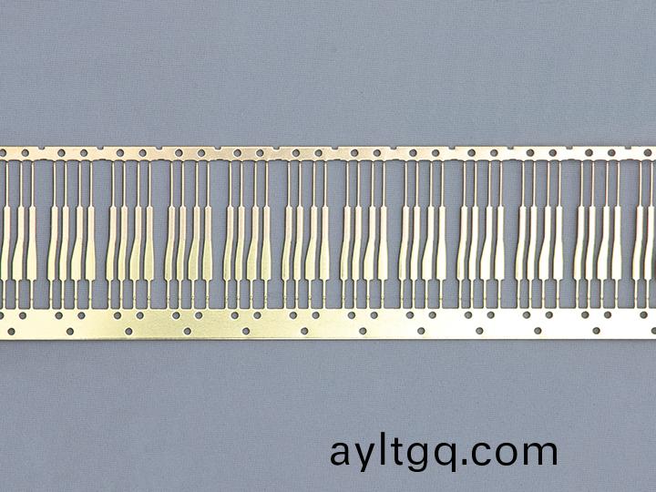 IGBT糢(mo)塊(kuai)電(dian)鍍(du)